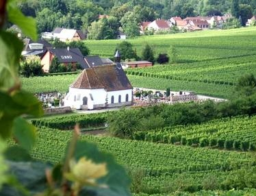 Chapelle St Denis dans l'enceinte du cimetière